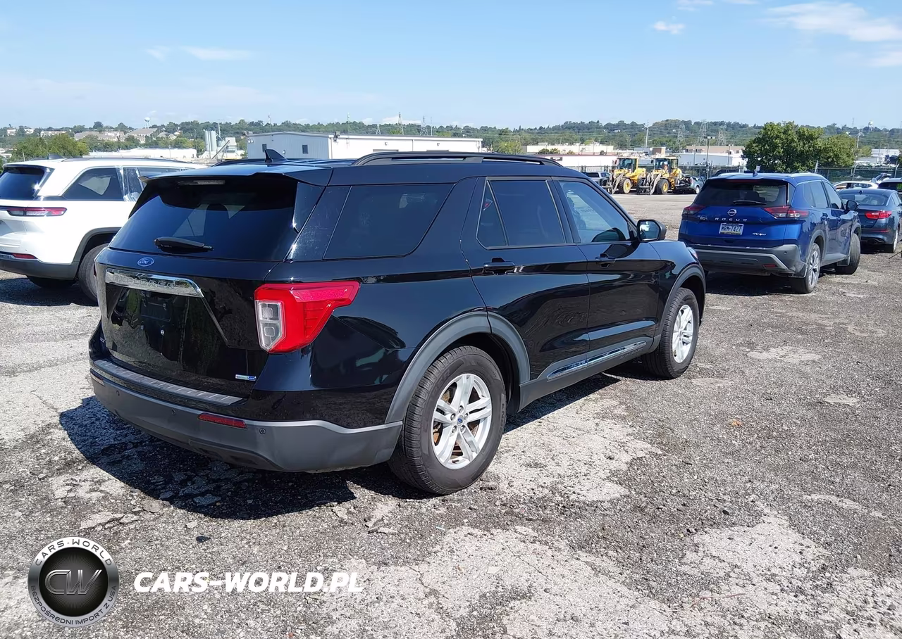 2020 Ford Explorer Xlt VIN:1FMSK8DH9LGB02051 - 4