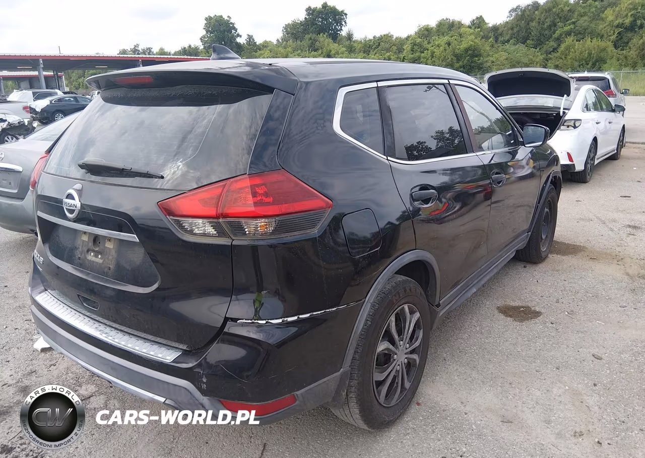 2018 Nissan Rogue S VIN:KNMAT2MT5JP605412 - 4