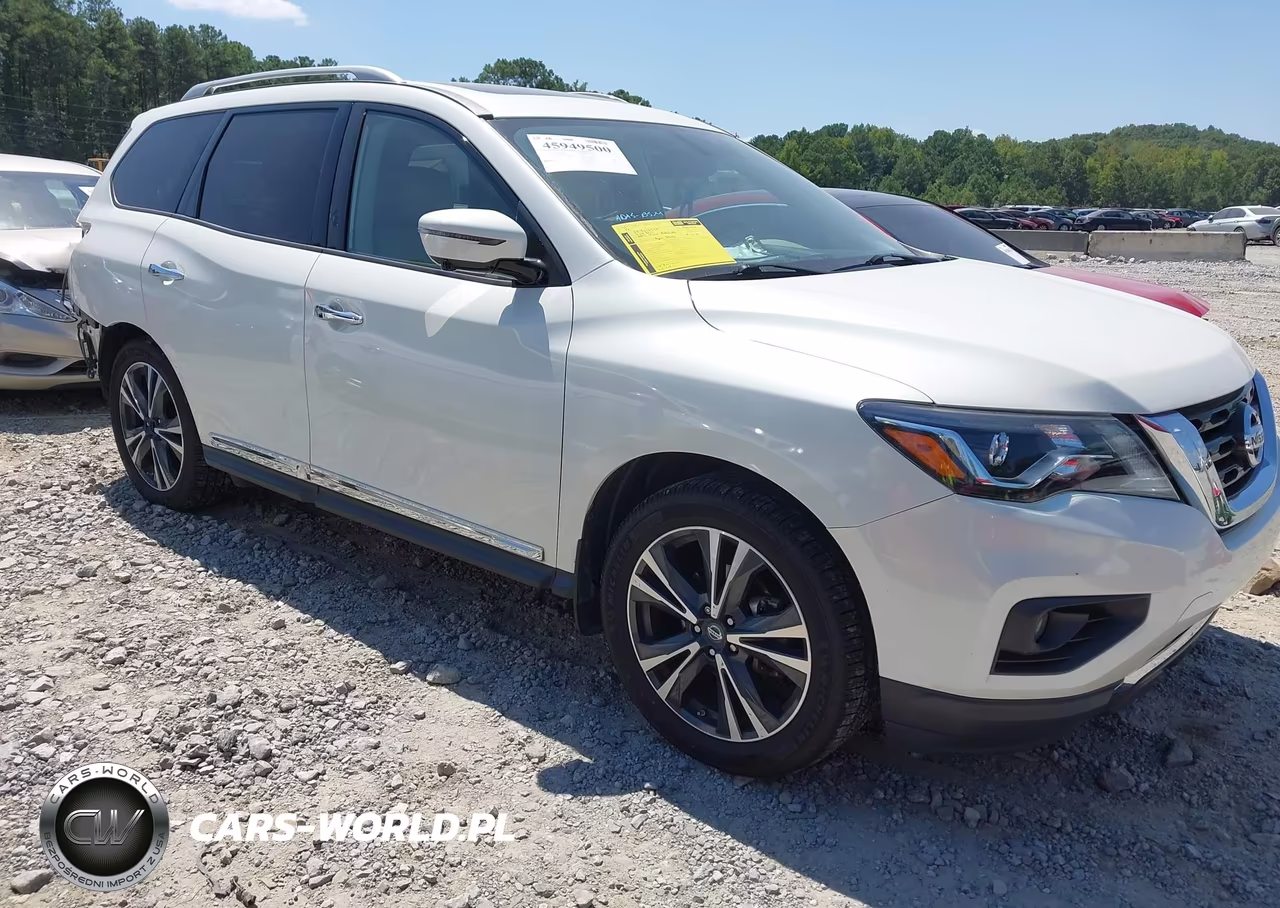 2017 Nissan Pathfinder Platinum