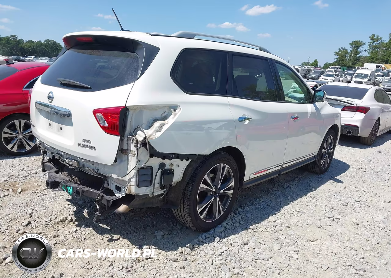 2017 Nissan Pathfinder Platinum VIN:5N1DR2MM9HC652914 - 4