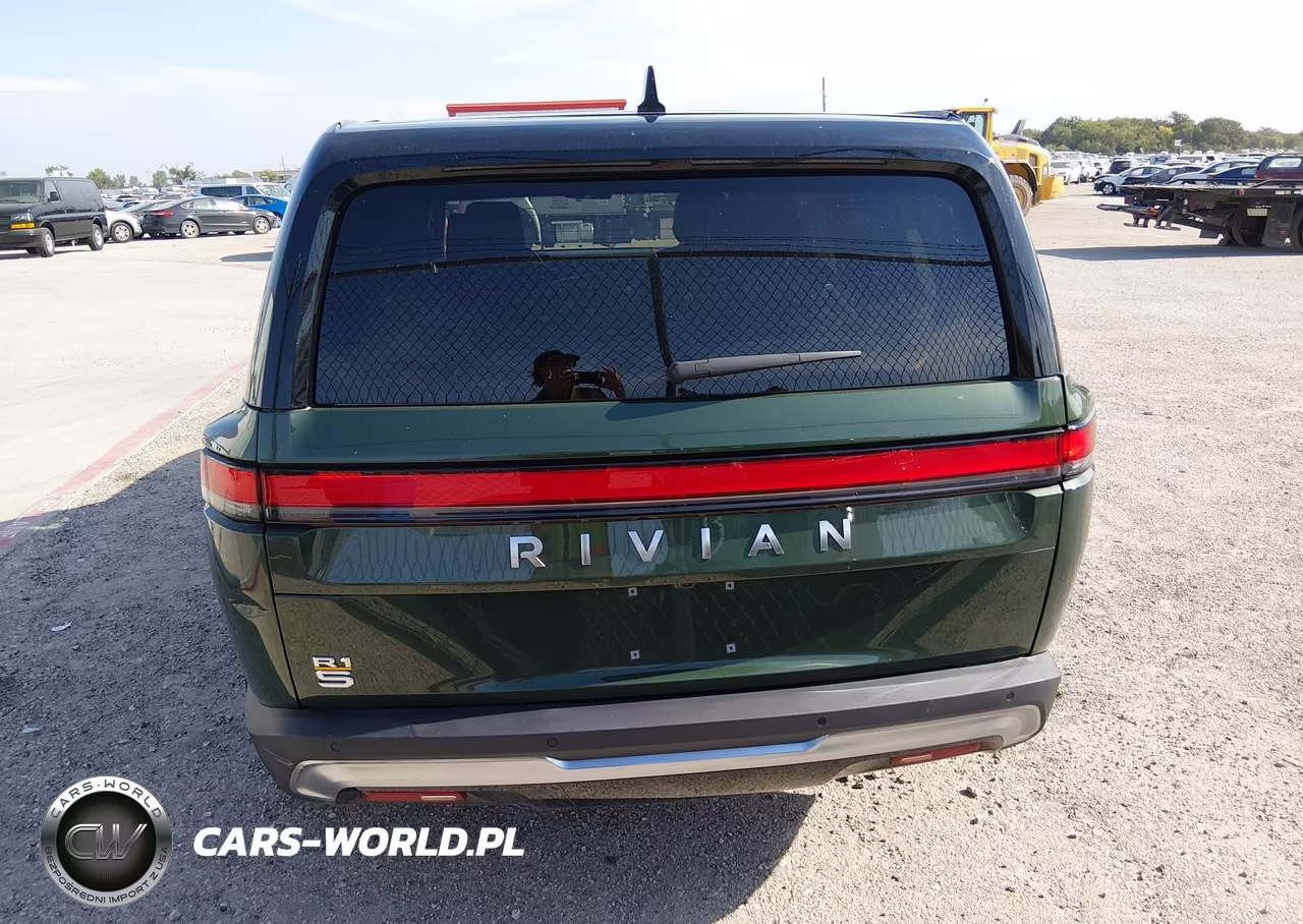 2024 Rivian R1S Adventure VIN:7PDSGABA4RN039327 - 17