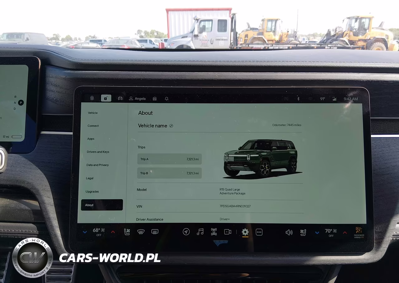 2024 Rivian R1S Adventure VIN:7PDSGABA4RN039327 - 19