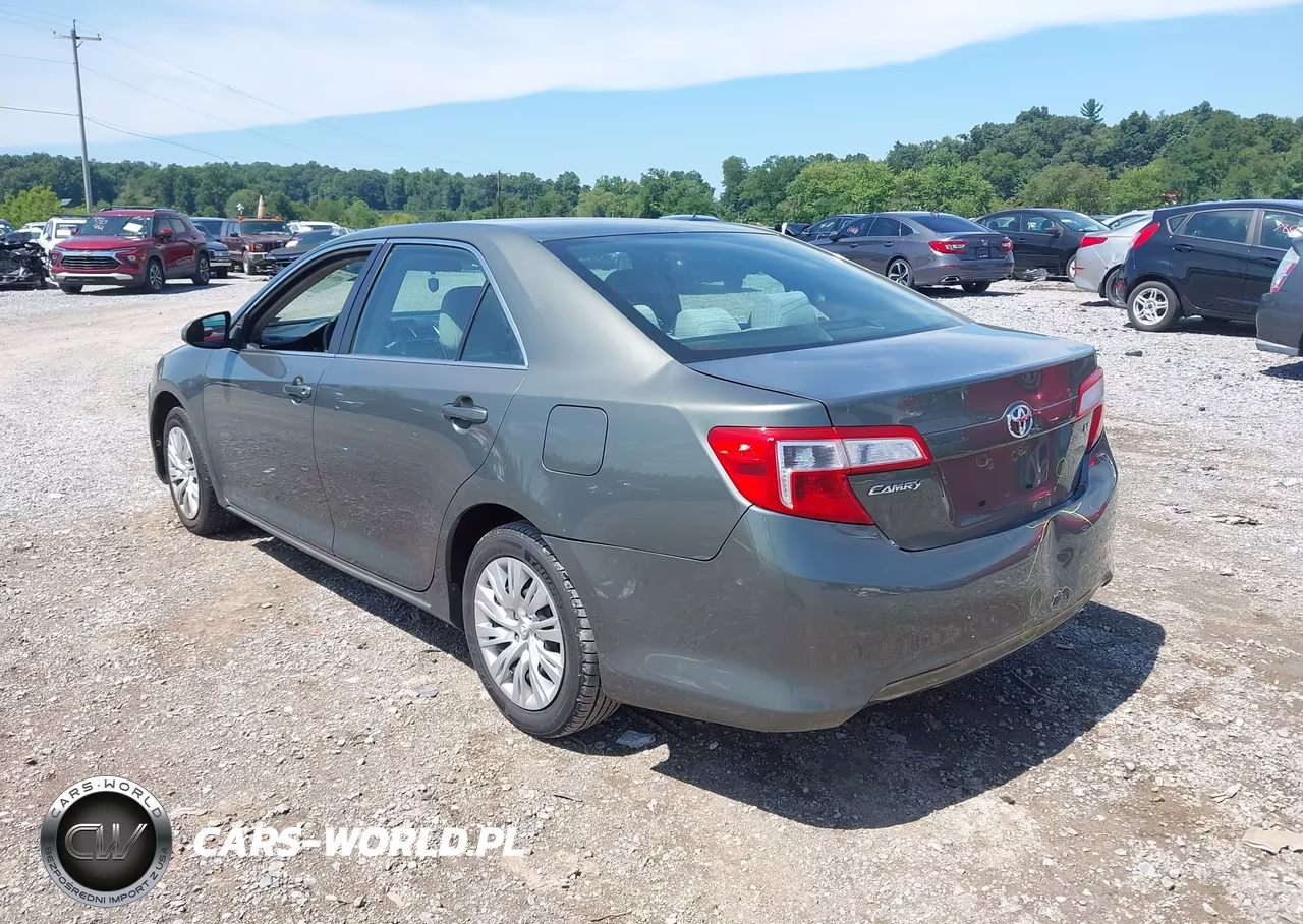 2013 Toyota Camry Le VIN:4T4BF1FK9DR292947 - 3