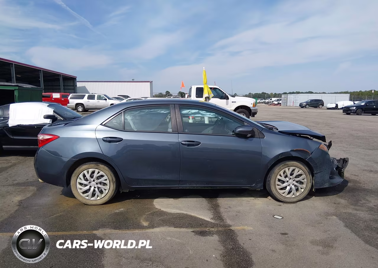 2017 Toyota Corolla Le VIN:2T1BURHE6HC789340 - 13