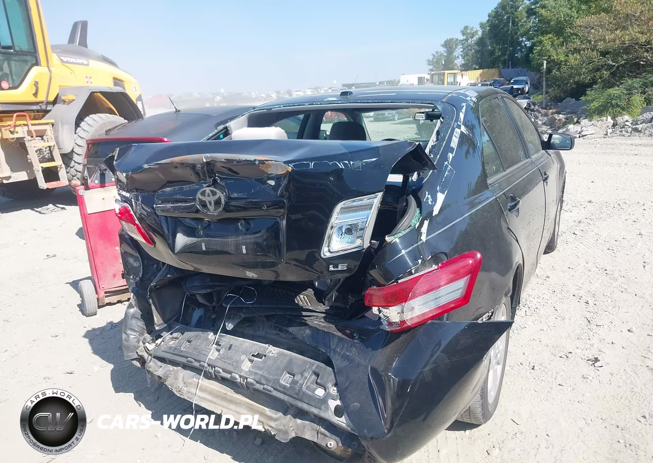 2011 Toyota Camry Le VIN:4T1BF3EK0BU183880 - 4