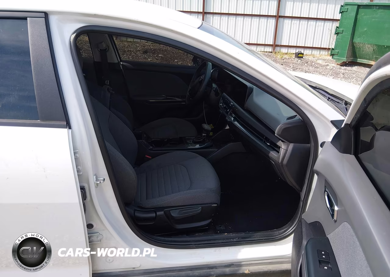 2025 Kia K4 Ex VIN:3KPFU4DEXSE041967 - 5
