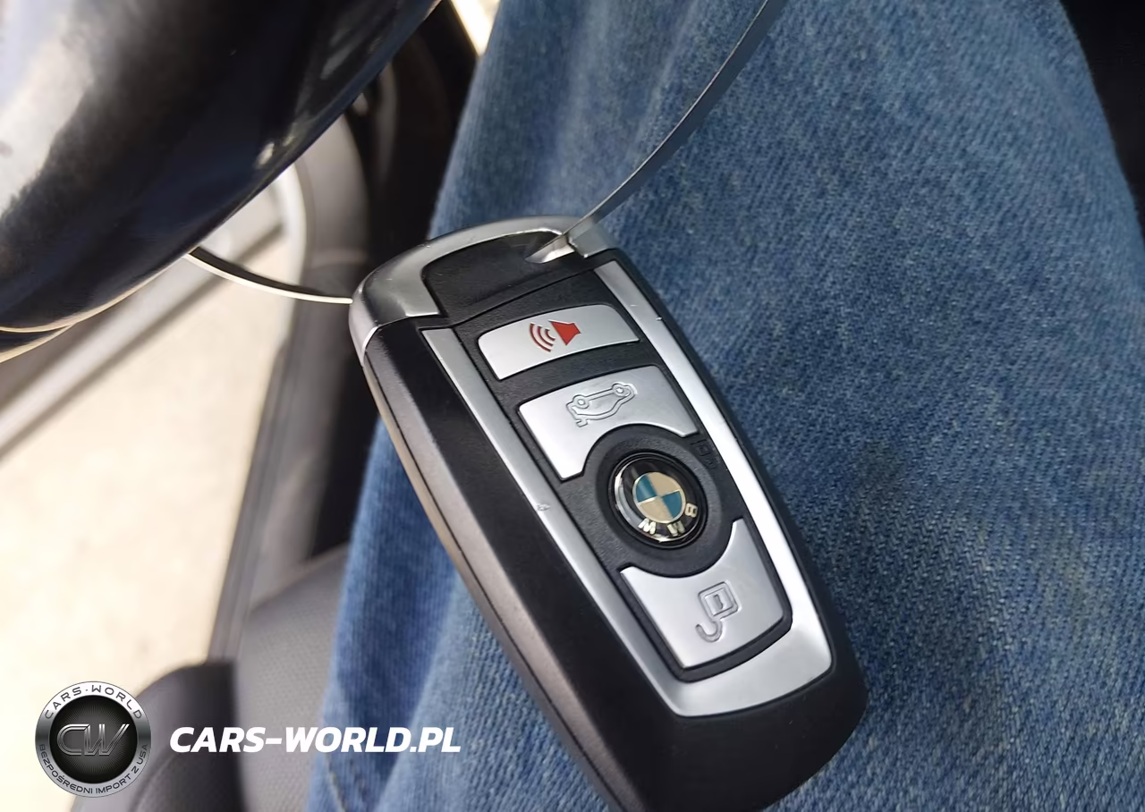 2015 BMW 740I VIN:WBAYA6C52FGK16679 - 11