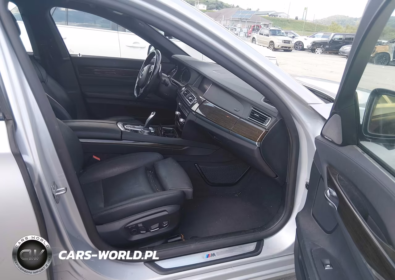 2015 BMW 740I VIN:WBAYA6C52FGK16679 - 5