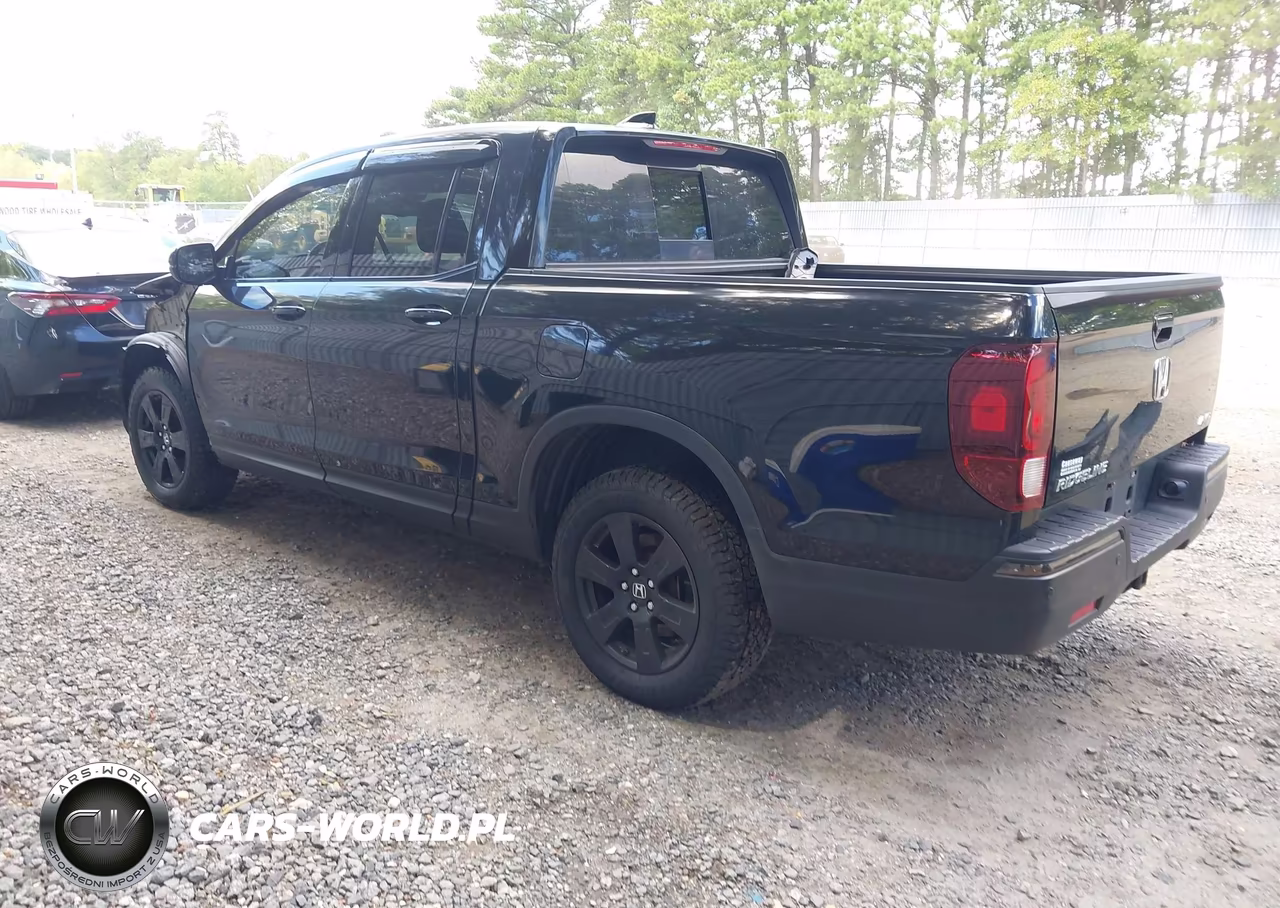 2018 Honda Ridgeline Black Edition VIN:5FPYK3F87JB014032 - 3
