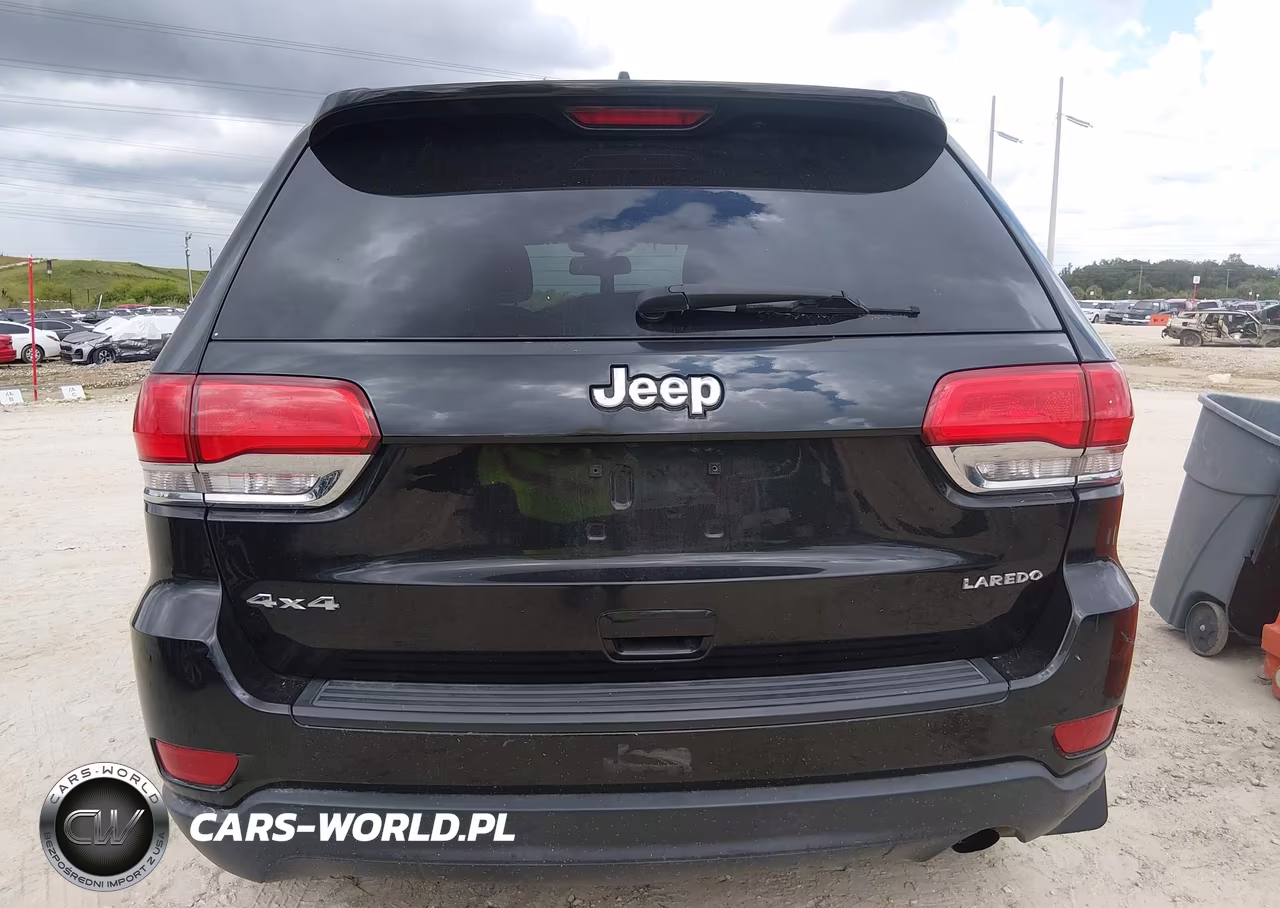 2014 Jeep Grand Cherokee Laredo VIN:1C4RJFAG5EC407644 - 17