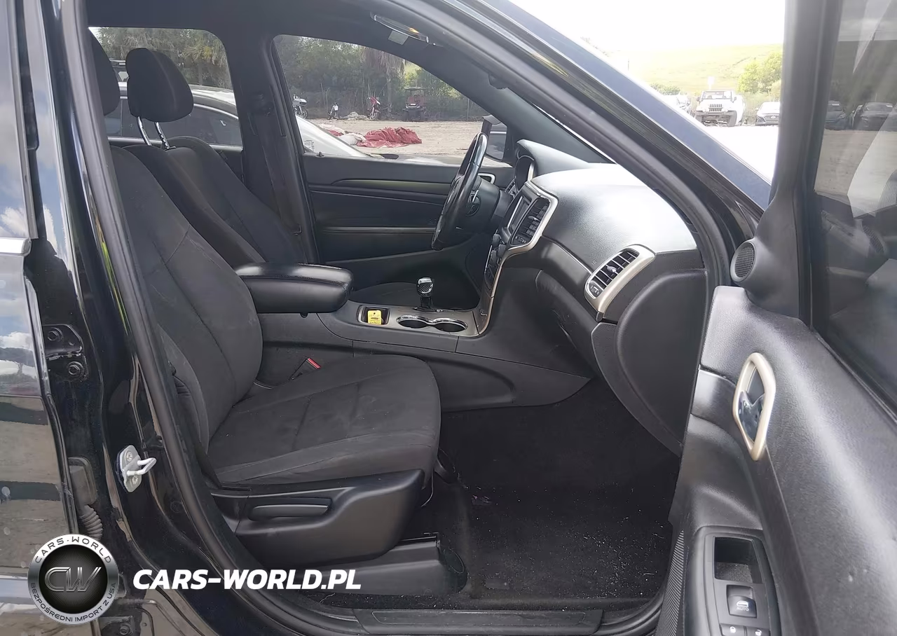 2014 Jeep Grand Cherokee Laredo VIN:1C4RJFAG5EC407644 - 5