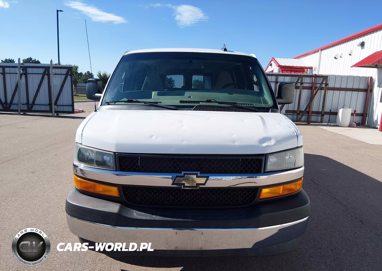 2018 Chevrolet Express 3500 Lt VIN:1GAZGPFG8J1300406 - 17