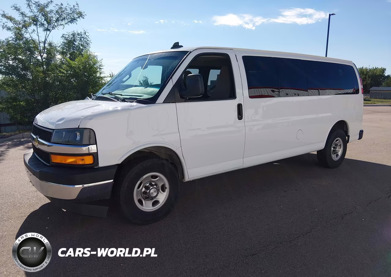 2018 Chevrolet Express 3500 Lt VIN:1GAZGPFG8J1300406 - 2