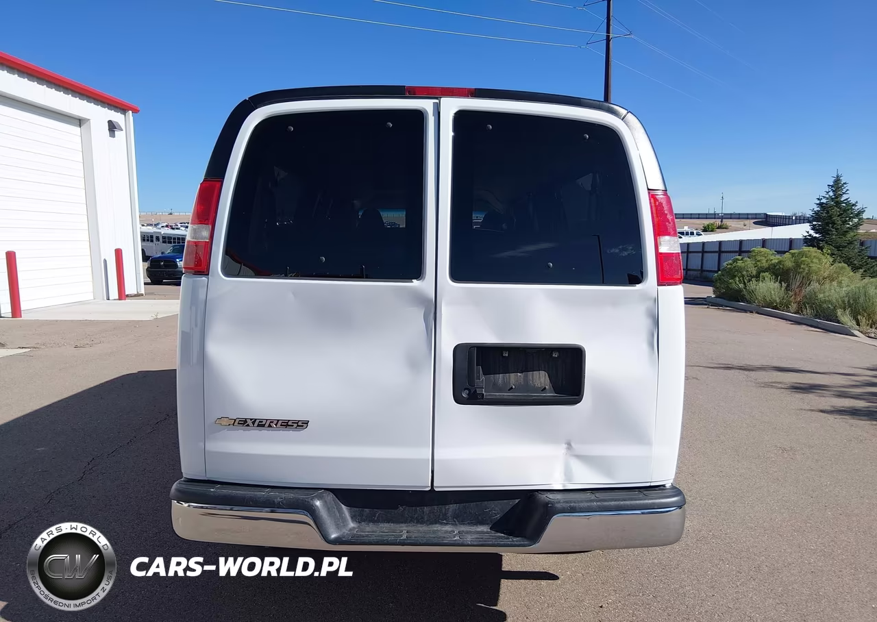 2018 Chevrolet Express 3500 Lt VIN:1GAZGPFG8J1300406 - 21