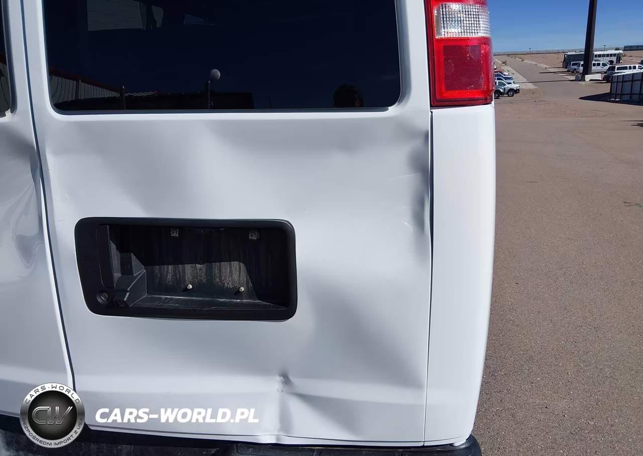 2018 Chevrolet Express 3500 Lt VIN:1GAZGPFG8J1300406 - 6