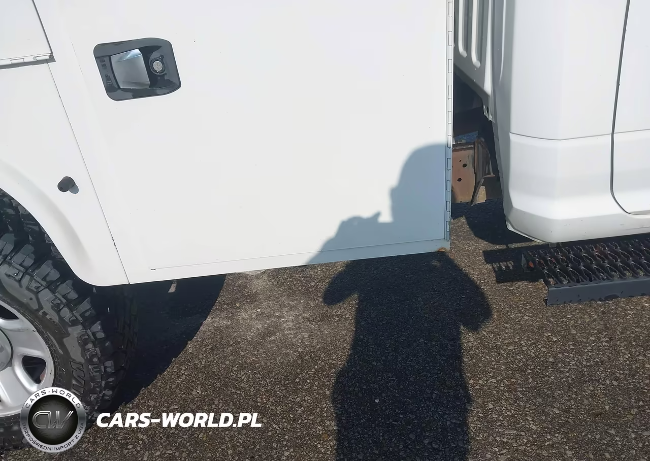 2018 Ram 2500 Tradesman 4X4 8' Box VIN:3C7WR5AJ5JG289249 - 13