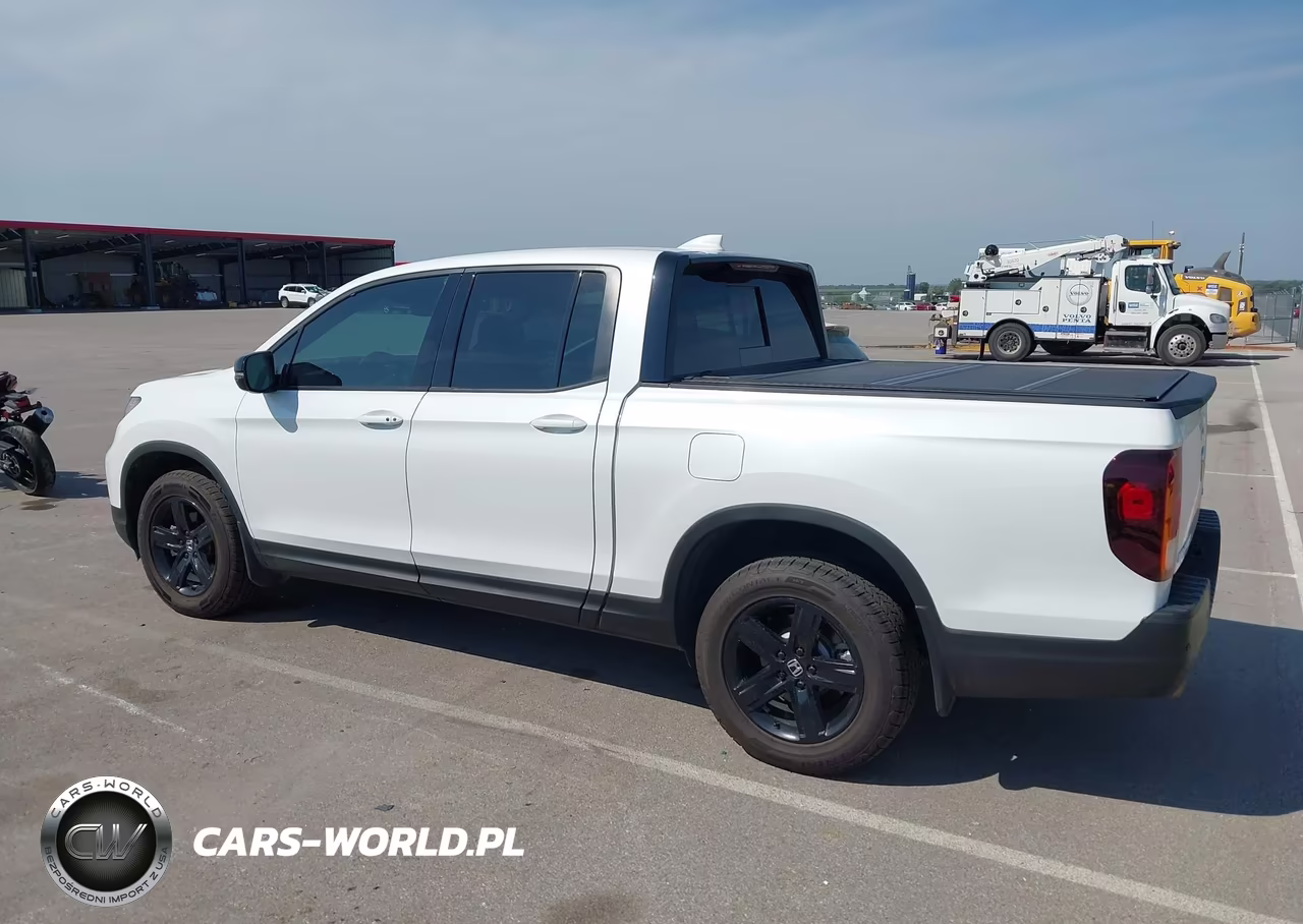 2021 Honda Ridgeline Black Edition VIN:5FPYK3F8XMB012098 - 14