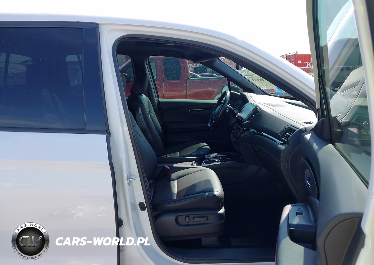 2021 Honda Ridgeline Black Edition VIN:5FPYK3F8XMB012098 - 5