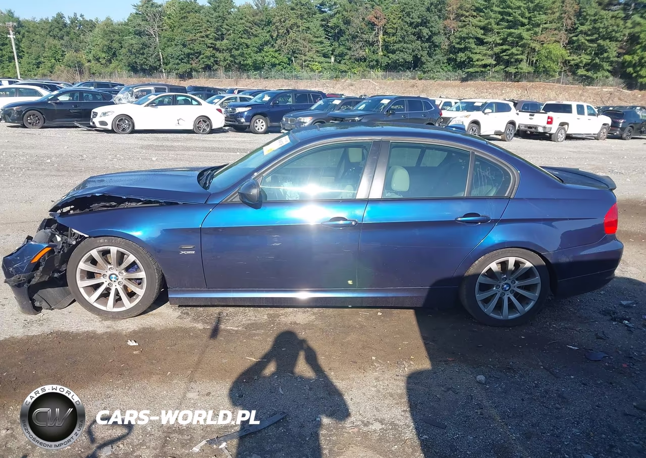 2011 BMW 328I xDrive VIN:WBAPK5G55BNN30281 - 15