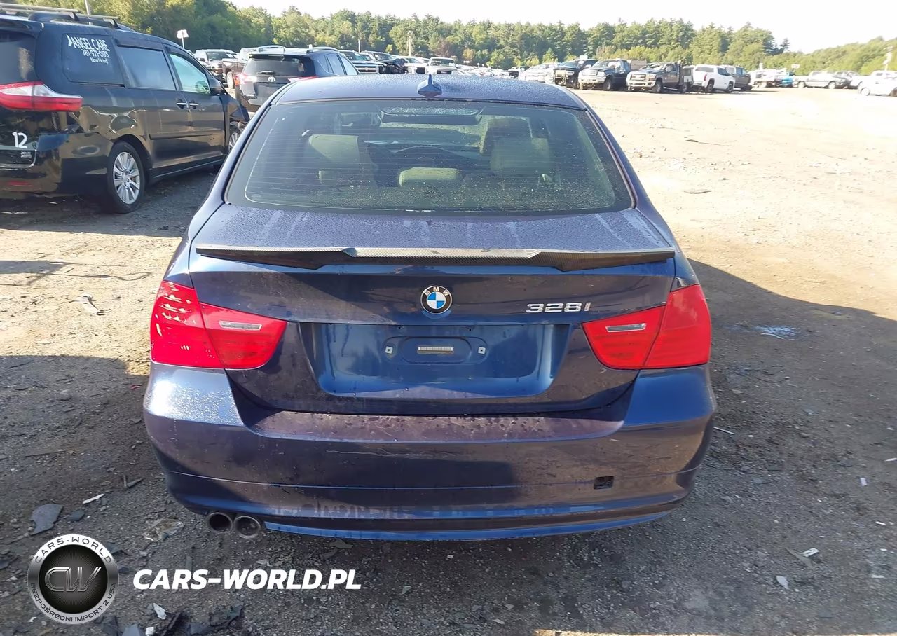 2011 BMW 328I xDrive VIN:WBAPK5G55BNN30281 - 17