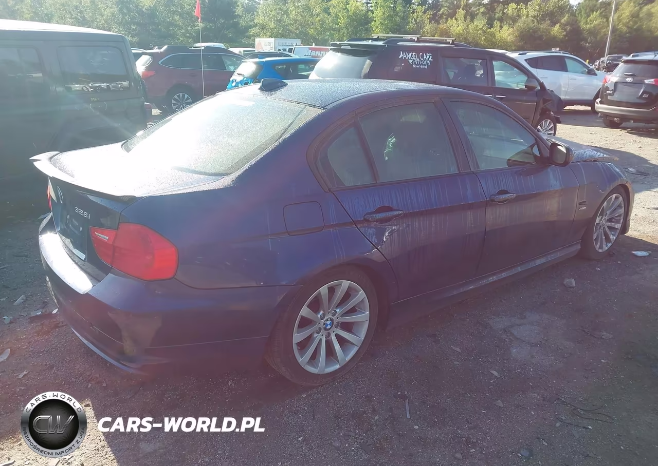 2011 BMW 328I xDrive VIN:WBAPK5G55BNN30281 - 4