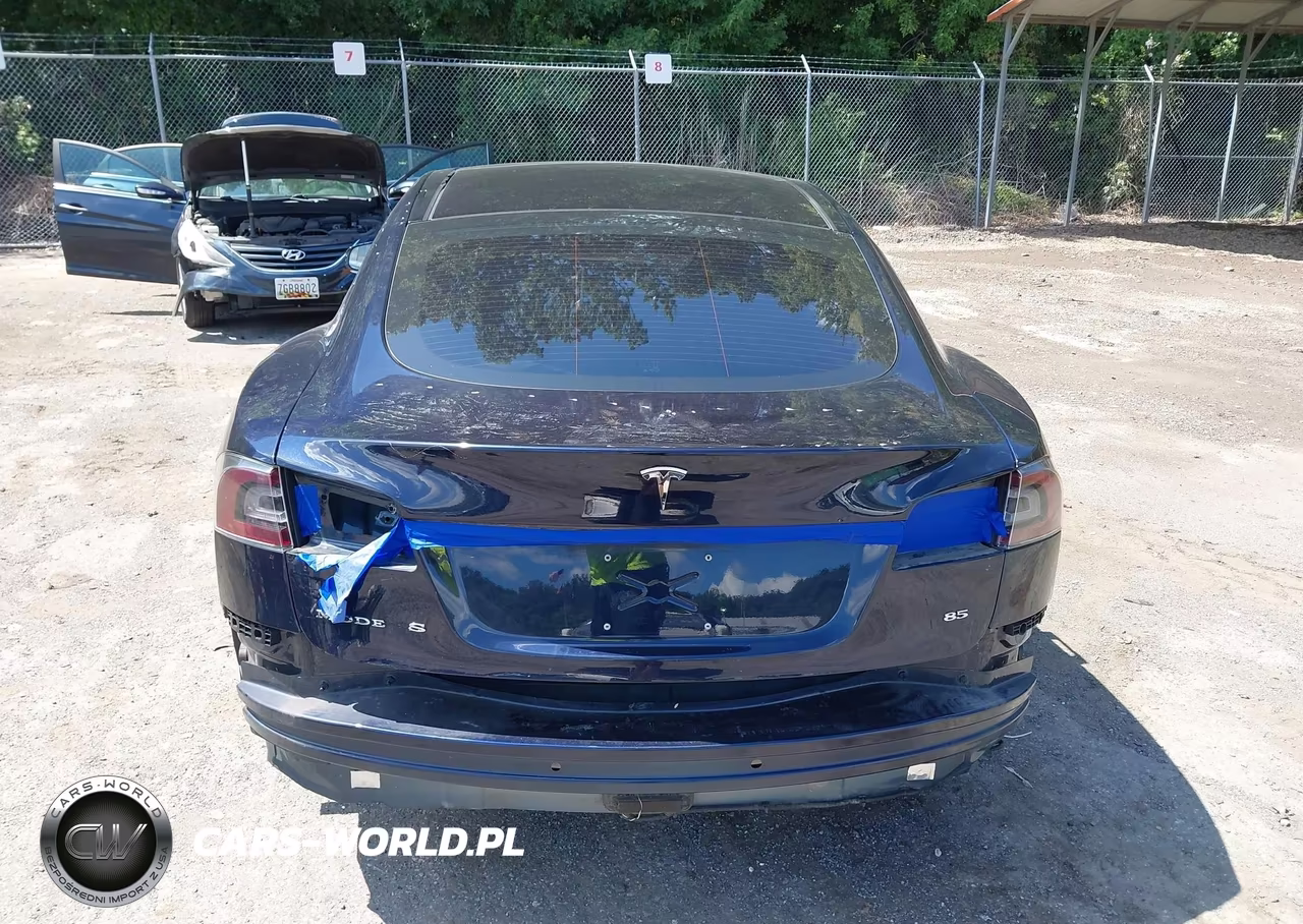 2014 Tesla Model S P85 VIN:5YJSA1H19EFP51146 - 16