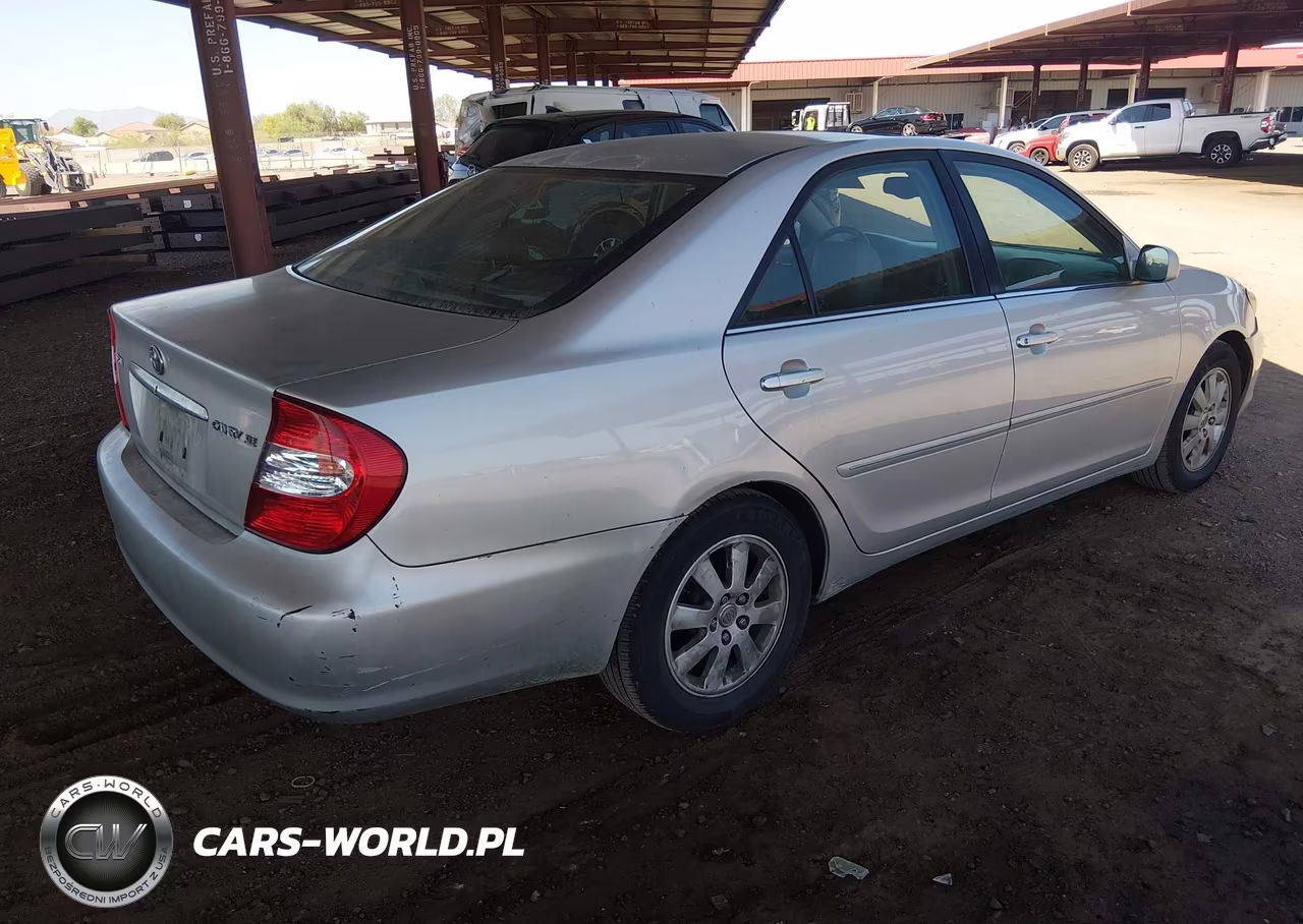 2003 Toyota Camry Xle VIN:4T1BE30K23U758007 - 4