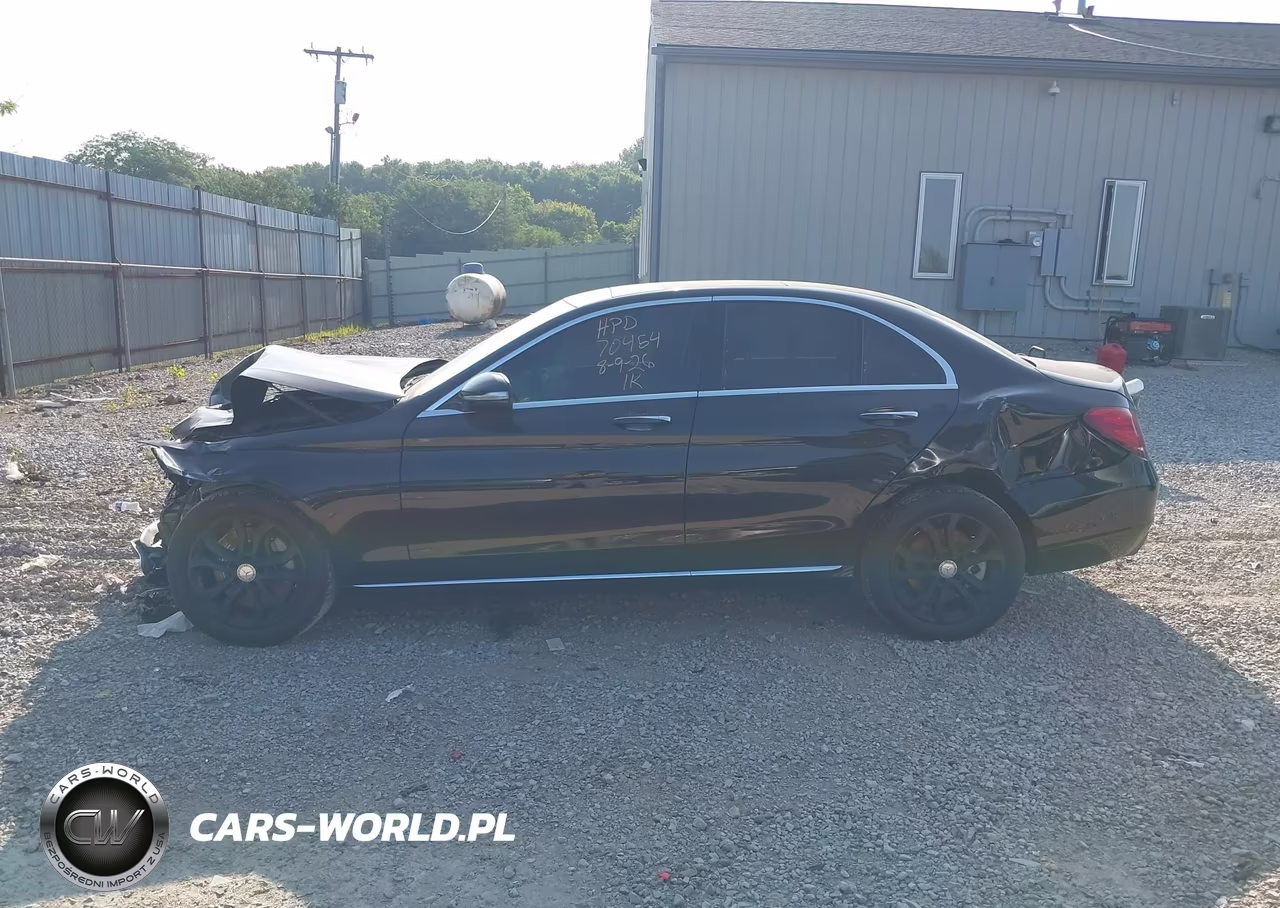 2015 Mercedes-Benz C 300 4Matic VIN:55SWF4KB4FU072553 - 15
