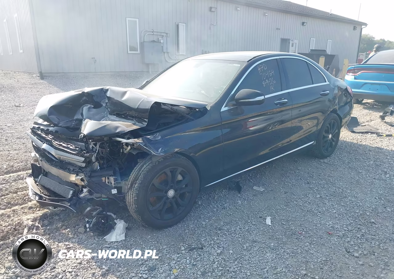 2015 Mercedes-Benz C 300 4Matic VIN:55SWF4KB4FU072553 - 2
