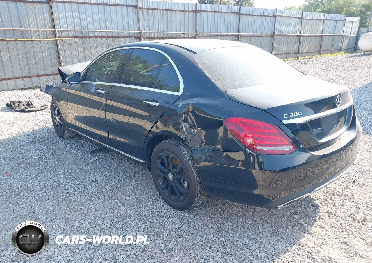 2015 Mercedes-Benz C 300 4Matic VIN:55SWF4KB4FU072553 - 3