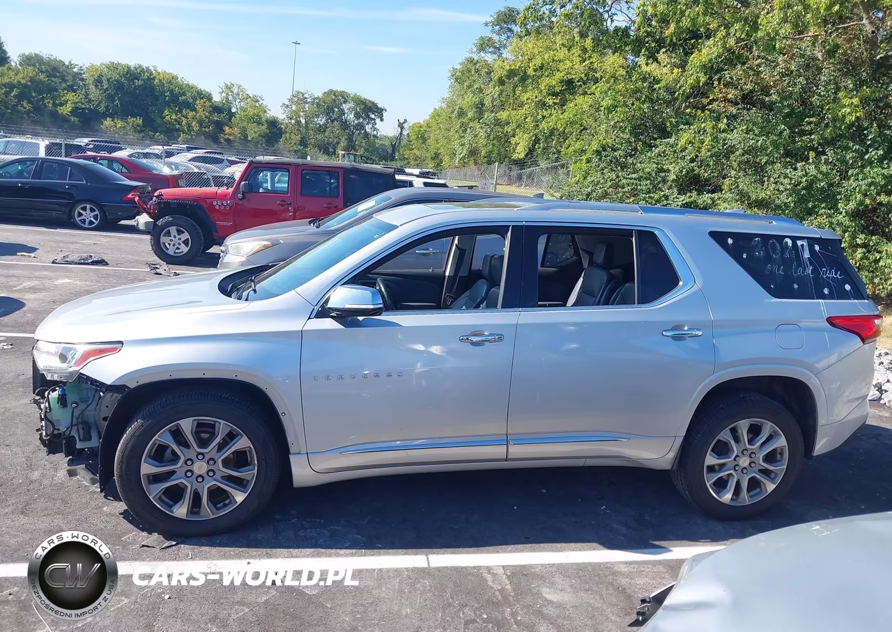 2018 Chevrolet Traverse Premier VIN:1GNERKKW6JJ135933 - 15