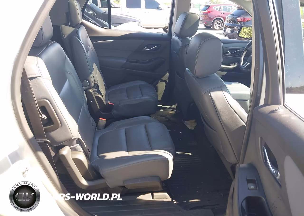 2018 Chevrolet Traverse Premier VIN:1GNERKKW6JJ135933 - 8