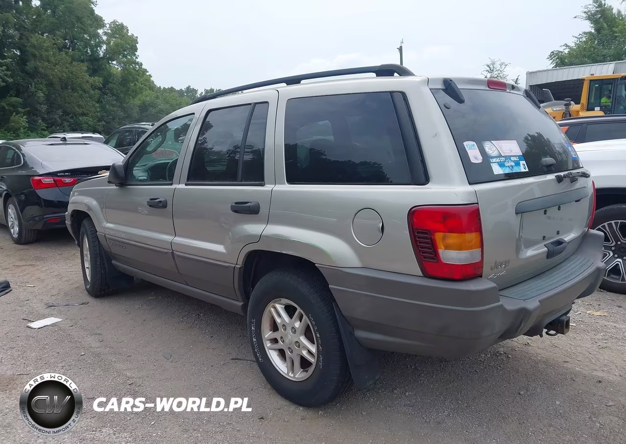 2003 Jeep Grand Cherokee Laredo VIN:1J4GW48N23C518290 - 3