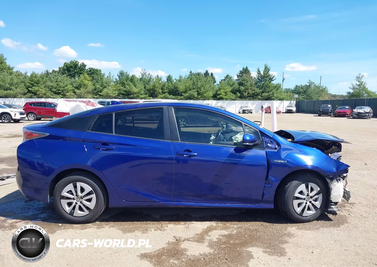 2016 Toyota Prius Three VIN:JTDKARFU2G3509973 - 14
