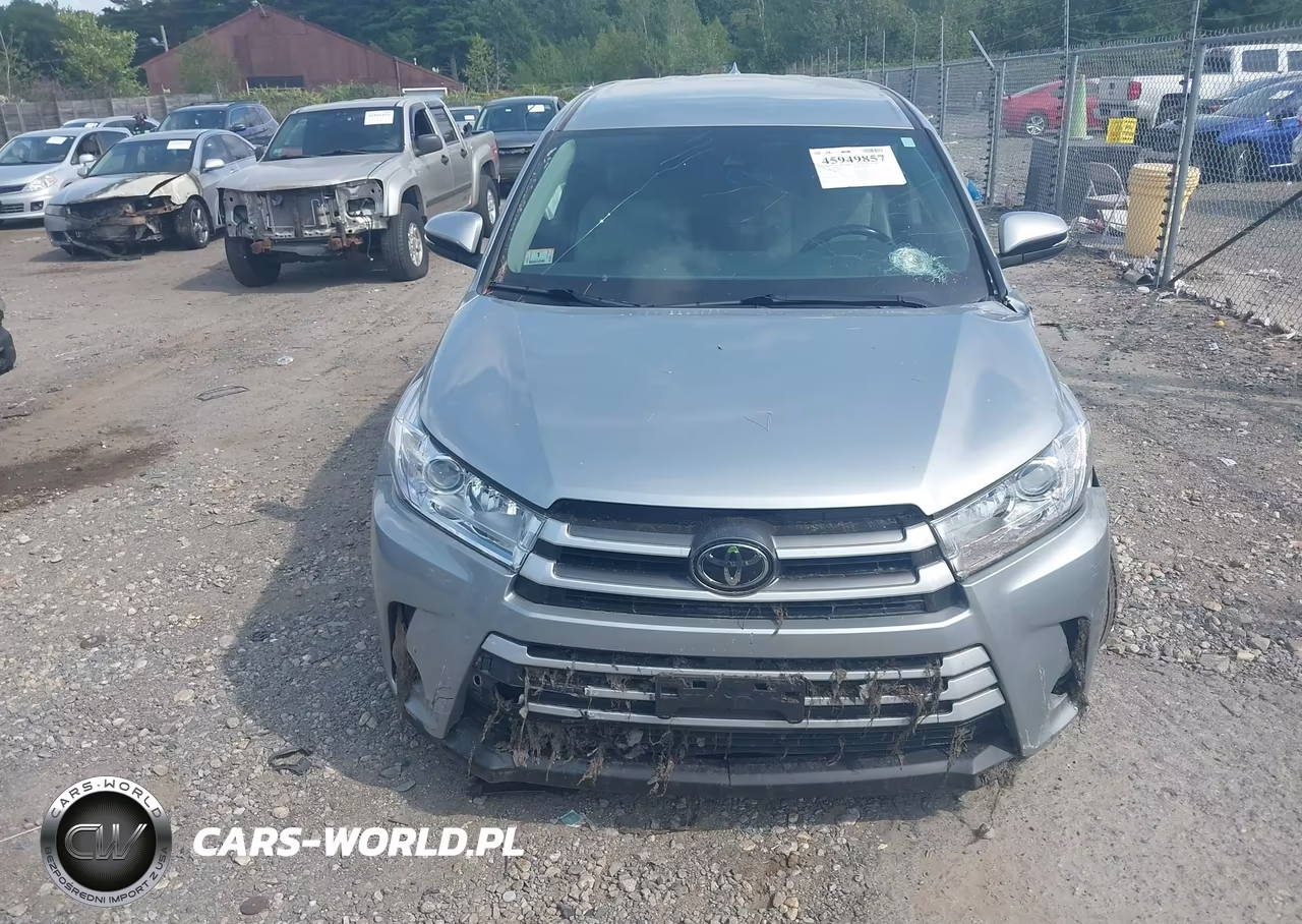 2017 Toyota Highlander Le Plus VIN:5TDBZRFH3HS404922 - 11