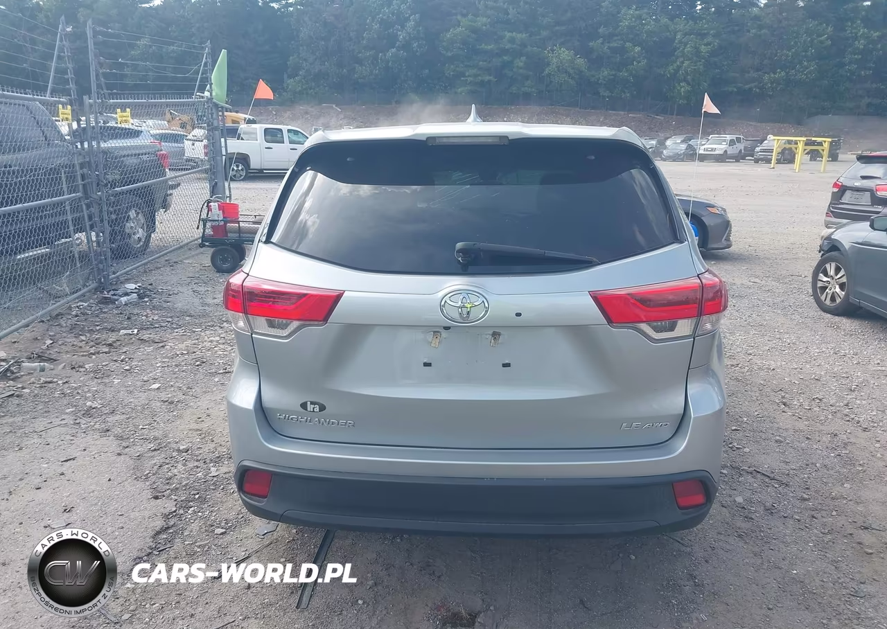 2017 Toyota Highlander Le Plus VIN:5TDBZRFH3HS404922 - 15
