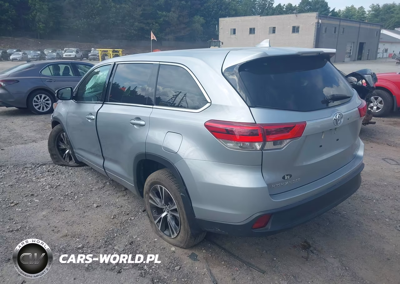 2017 Toyota Highlander Le Plus VIN:5TDBZRFH3HS404922 - 3