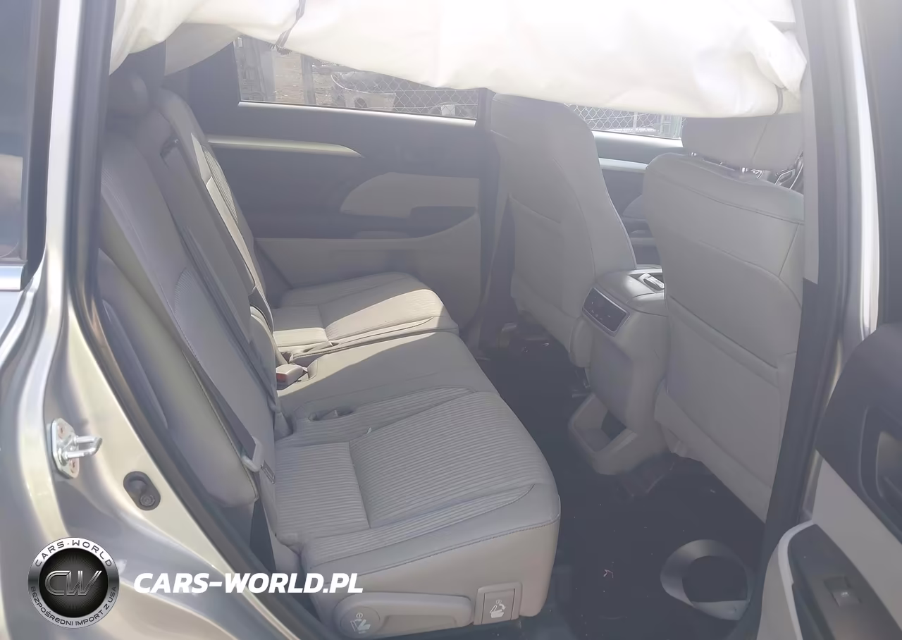 2017 Toyota Highlander Le Plus VIN:5TDBZRFH3HS404922 - 8