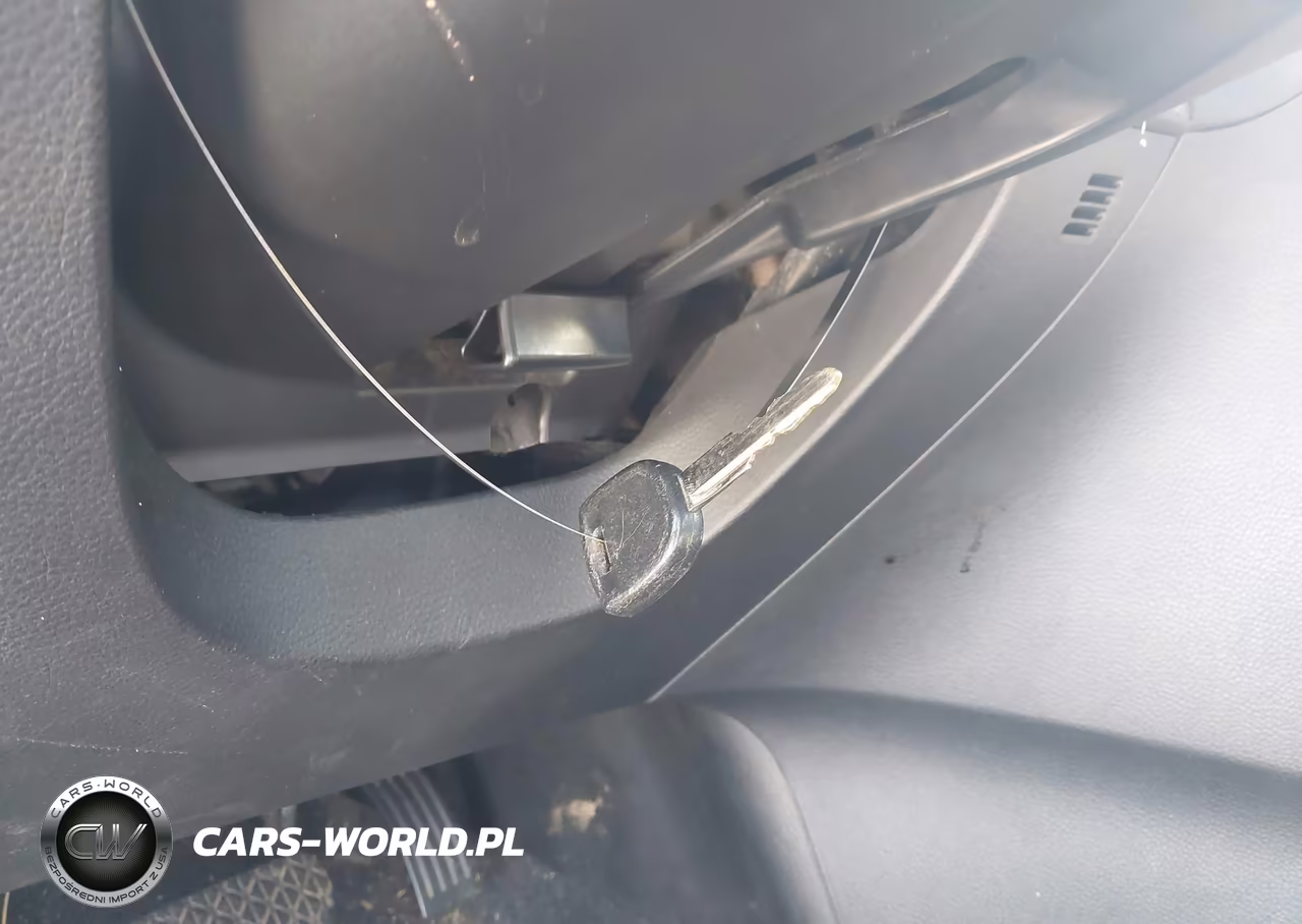 2012 Mazda Mazda3 VIN:JM1BL1UF5C1530810 - 11