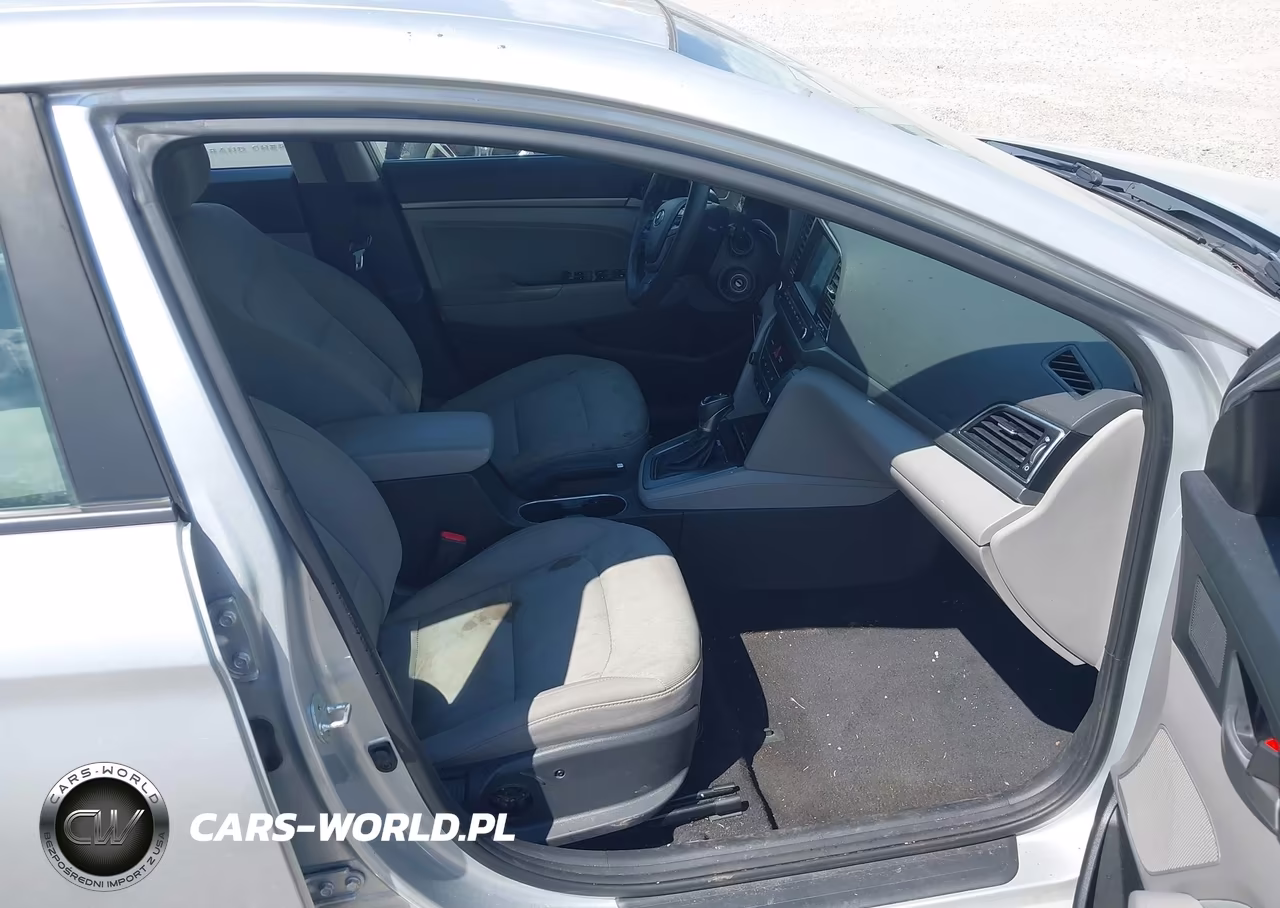 2018 Hyundai Elantra Sel VIN:5NPD84LF6JH221429 - 5
