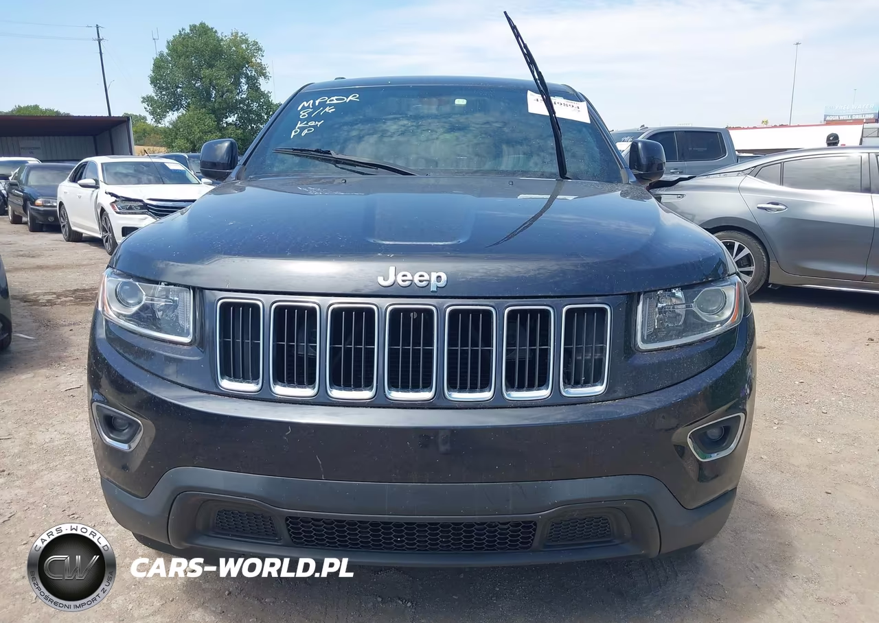 2015 Jeep Grand Cherokee Laredo VIN:1C4RJEAG7FC681357 - 12