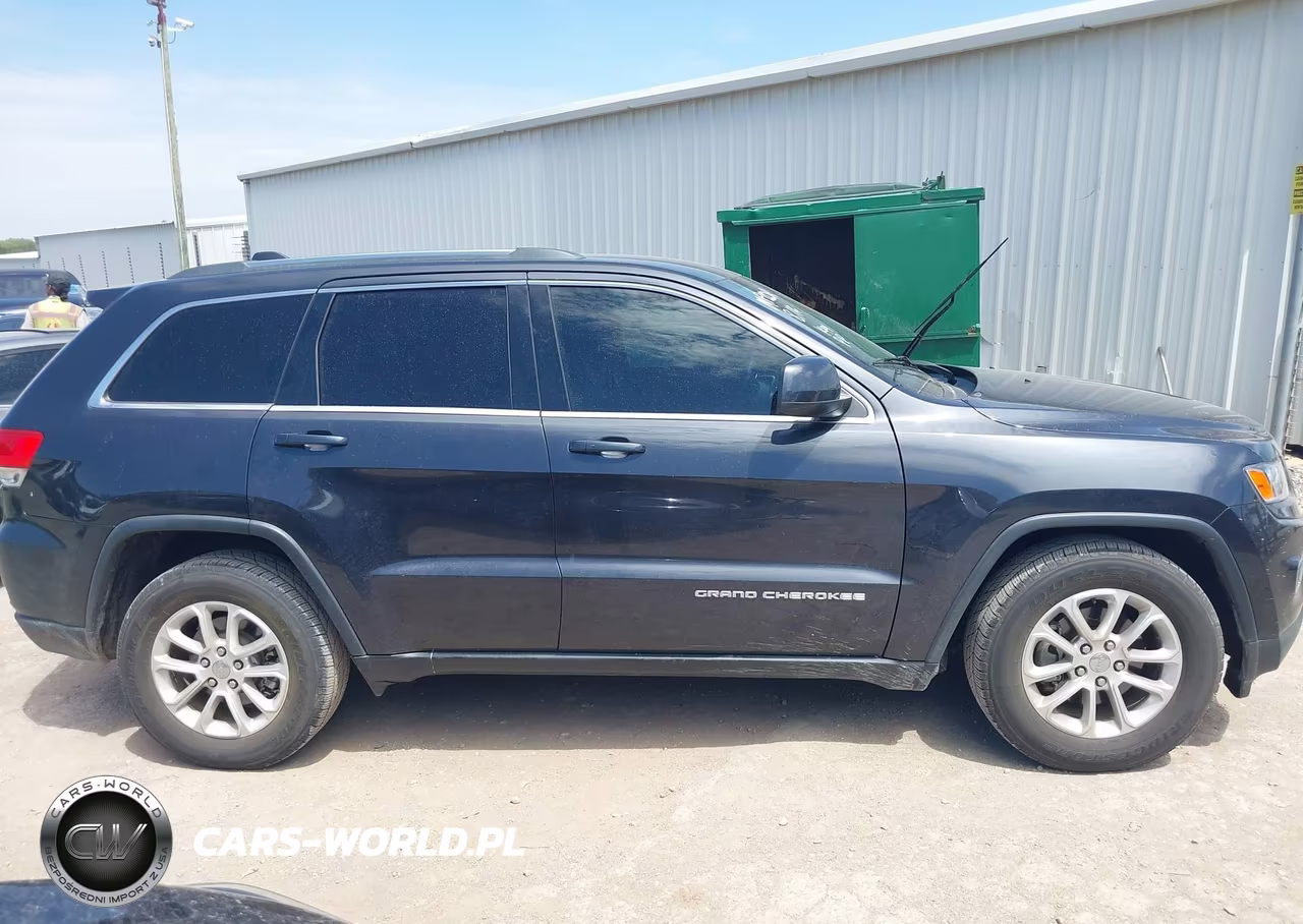 2015 Jeep Grand Cherokee Laredo VIN:1C4RJEAG7FC681357 - 13