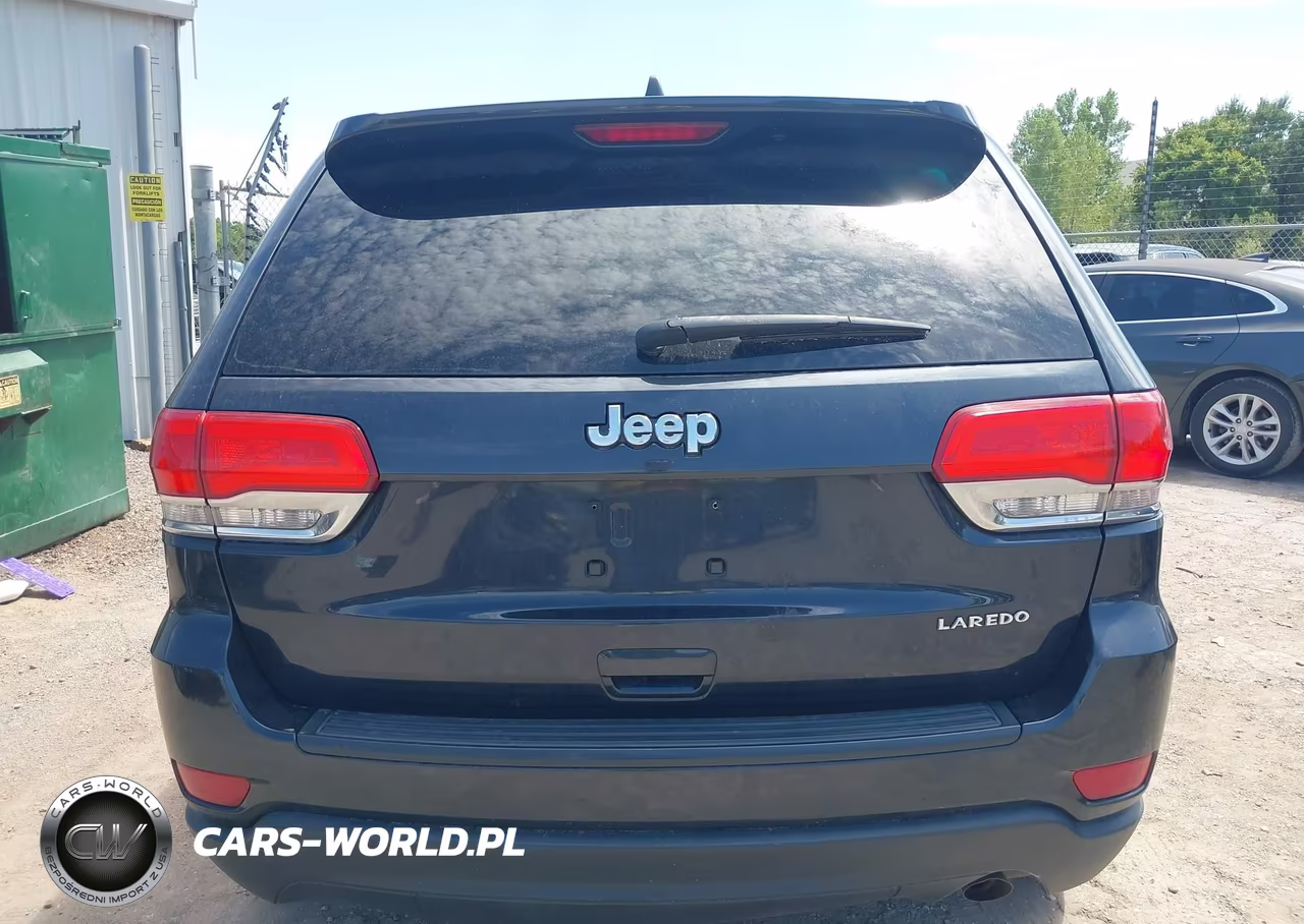 2015 Jeep Grand Cherokee Laredo VIN:1C4RJEAG7FC681357 - 16