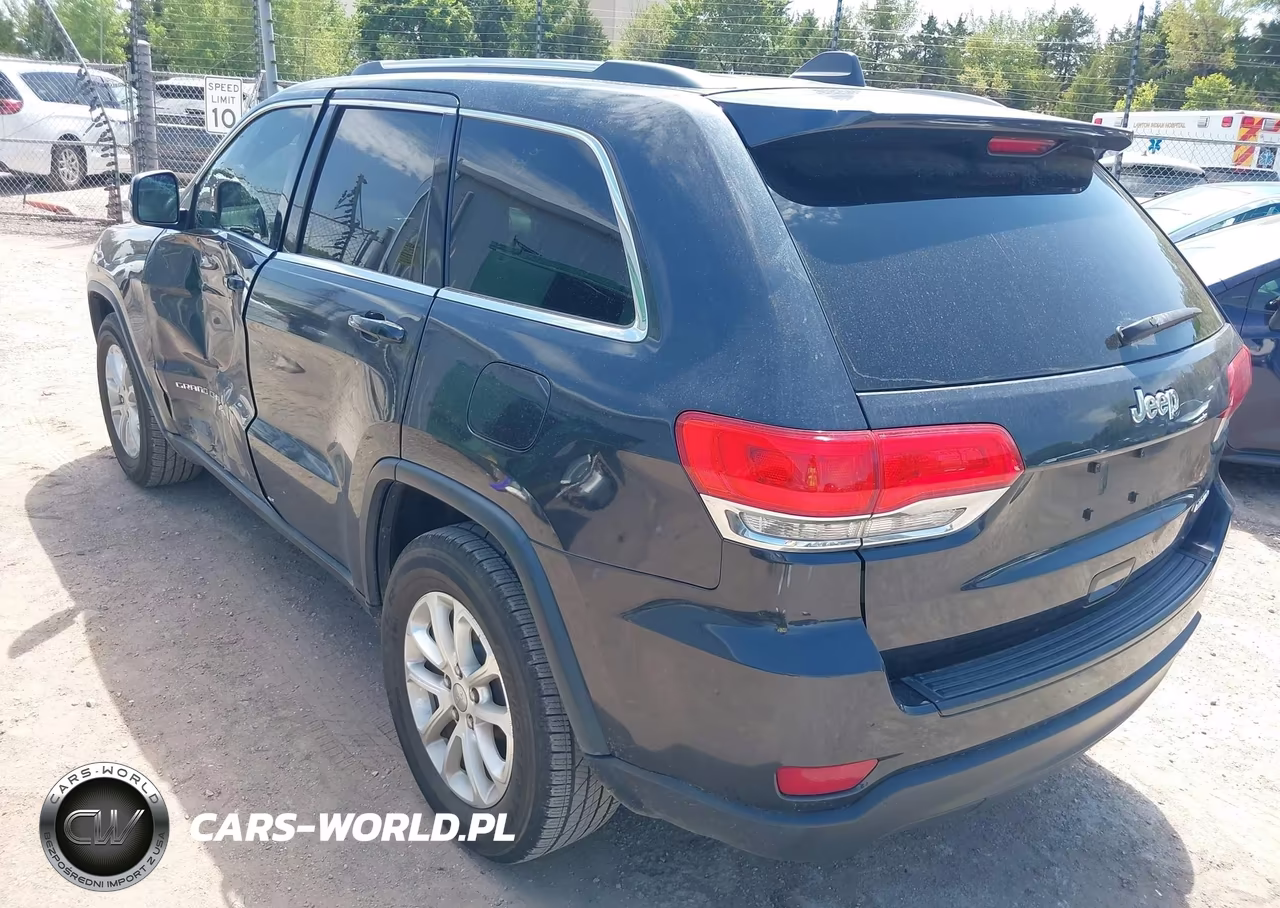 2015 Jeep Grand Cherokee Laredo VIN:1C4RJEAG7FC681357 - 3
