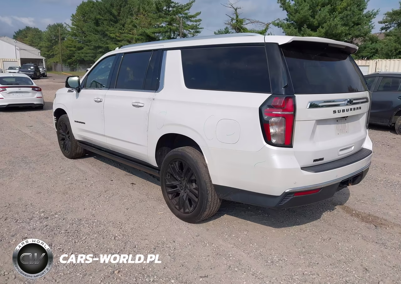 2023 Chevrolet Suburban Premier VIN:1GNSKFKT1PR116978 - 3