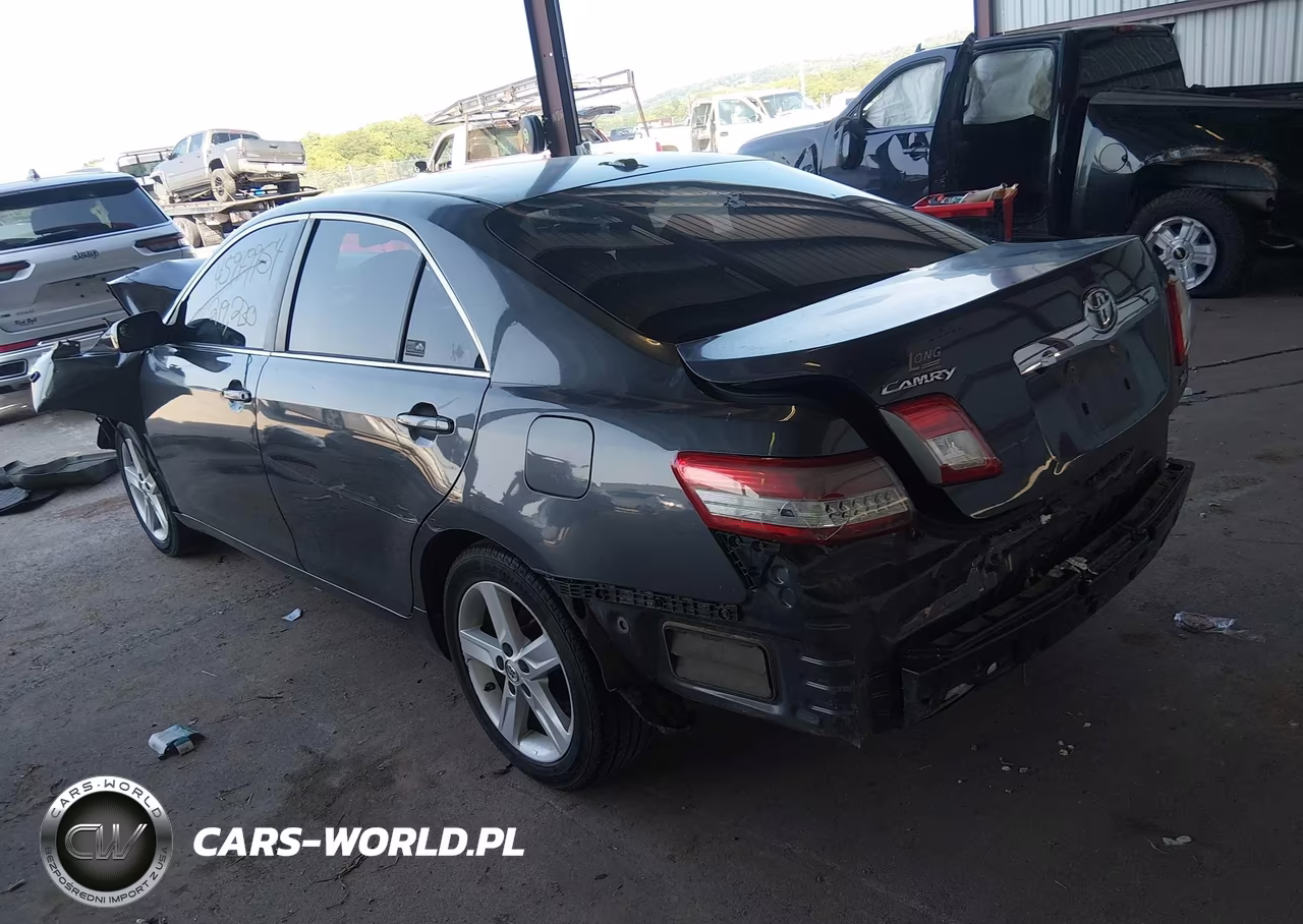 2011 Toyota Camry Xle VIN:4T1BF3EK2BU197456 - 3