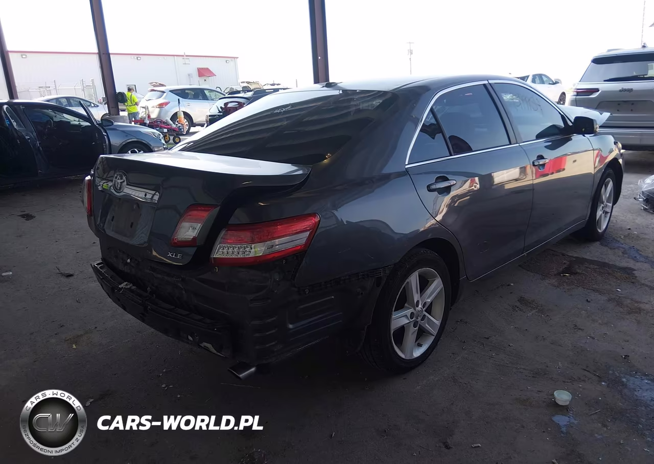 2011 Toyota Camry Xle VIN:4T1BF3EK2BU197456 - 4
