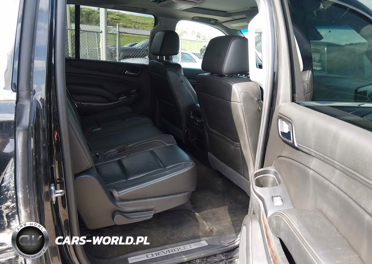 2018 Chevrolet Suburban Lt VIN:1GNSKHKC0JR133614 - 8