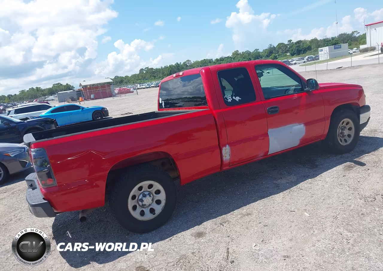 2007 Chevrolet Silverado 1500 Classic Work Truck VIN:1GCEC19XX7Z189622 - 4