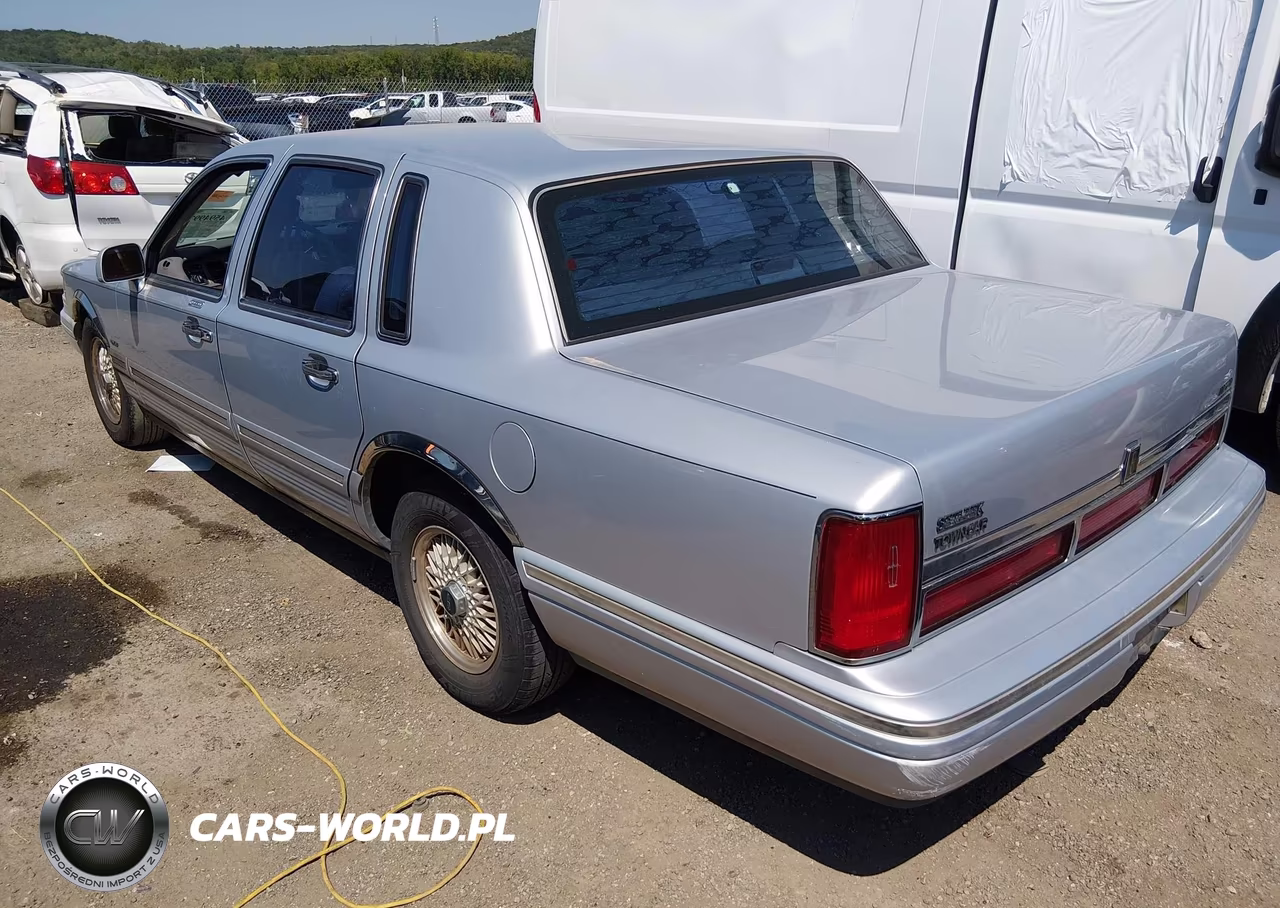 1996 Lincoln Town Car Sgn-Dmnd Anv-Cypress-Jn VIN:1LNLM82W3TY648645 - 3